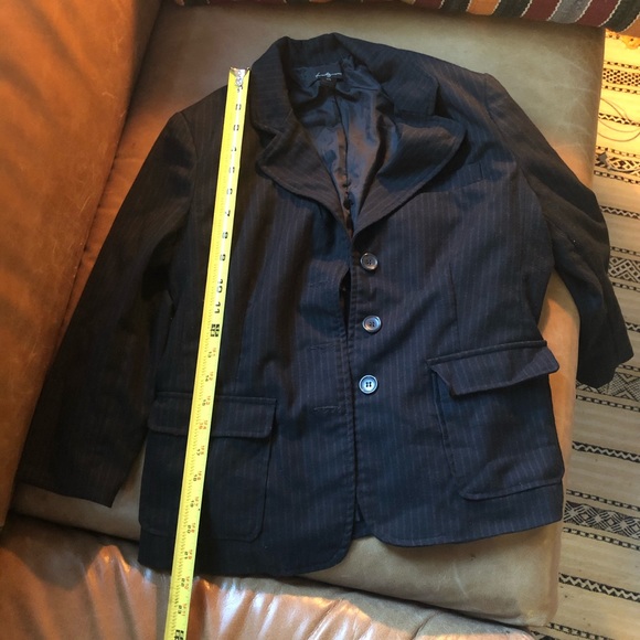 Pinstripe blazer 3/4 sleeve w buttons and pockets - Picture 4 of 9